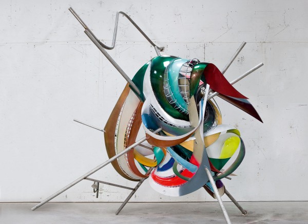 A photo of Frank Stella's sculpture "K.81 combo (K.37 and K.43) large size"